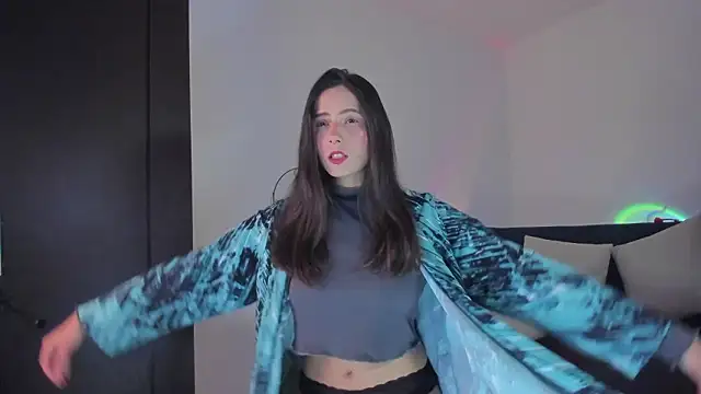 Snapshot of mishelkrave_ chatting on March 2026 12:05:02 AM mishelkrave online show from March 2026 12:05:02 AM