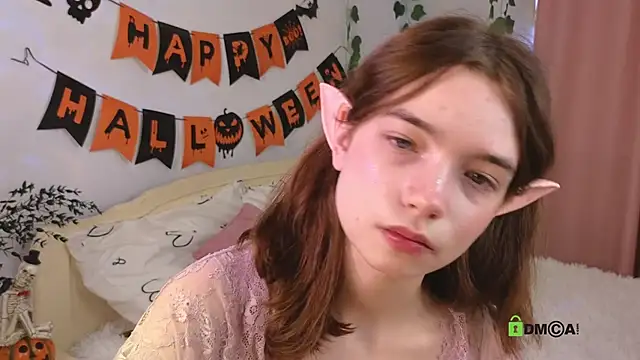 Evi Brook online show from October 2025 11:33:02 AM