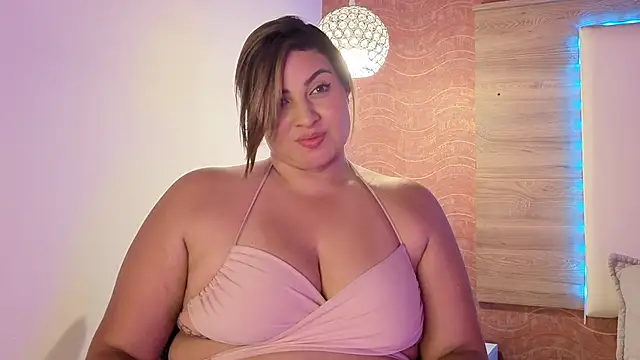 Snapshot of AgnesIvanova chatting on April 2026 07:58:01 PM AgnesIvanova online show from April 2026 07:58:01 PM