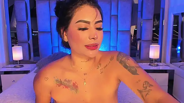 Snapshot of MaddyGray_ chatting on December 2025 07:53:02 PM MaddyGray online show from December 2025 07:53:02 PM