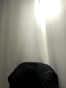 Alyha Cortes online show from October 2025 01:21:01 PM