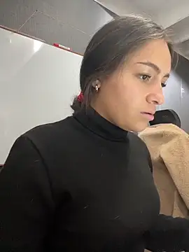 Alyha Cortes online show from February 2026 01:51:02 PM