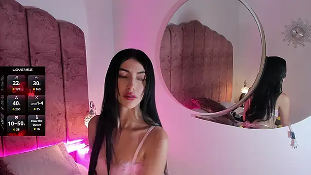 ValeskaZuev1 online show from September 2025 07:06:02 PM