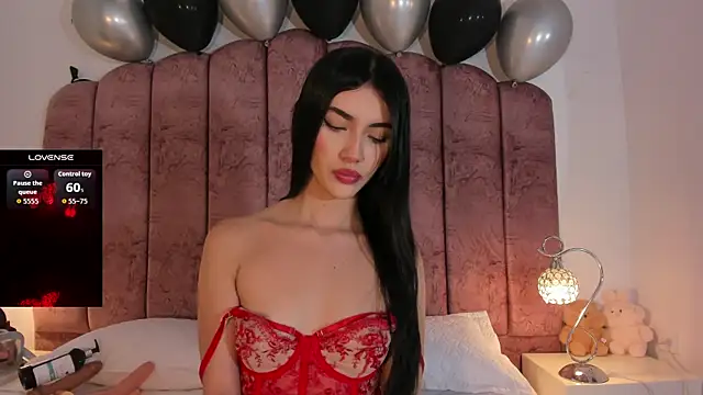 ValeskaZuev1 online show from October 2025 07:42:02 PM