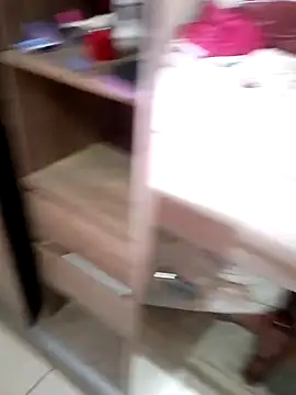 Snapshot of vivizinha27 chatting on April 2026 06:35:01 PM vivizinha27 online show from April 2026 06:35:01 PM