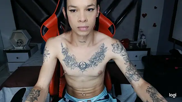 Snapshot of sara_slut21 chatting on January 2025 07:23:01 PM sara slut21 online show from January 2025 07:23:01 PM