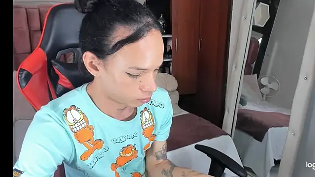 Snapshot of sara_slut21 chatting on February 2025 08:34:02 PM sara slut21 online show from February 2025 08:34:02 PM