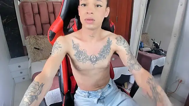 Snapshot of sara_slut21 chatting on February 2025 06:04:02 PM sara slut21 online show from February 2025 06:04:02 PM