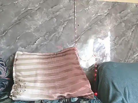 ZARIA-VIXEN online show from January 2026 06:08:01 AM