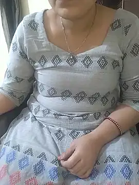 Snapshot of Diya-Sharmaa chatting on October 2025 05:18:02 AM Diya-Sharmaa online show from October 2025 05:18:02 AM