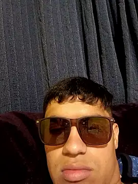 juanfritaa21 online show from December 2025 05:14:02 AM