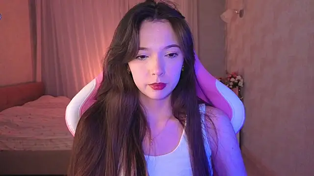 Snapshot of yuna_sunshy chatting on April 2026 11:46:02 PM yuna sunshy online show from April 2026 11:46:02 PM