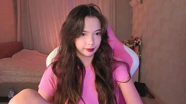 Snapshot of yuna_sunshy chatting on April 2026 01:36:01 AM yuna sunshy online show from April 2026 01:36:01 AM