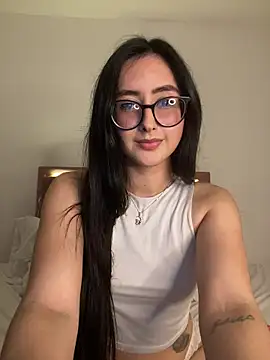 Just Isaa online show from November 2025 01:40:01 AM