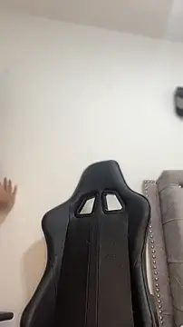 Snapshot of Just_Isaa chatting on April 2026 11:48:01 PM Just Isaa online show from April 2026 11:48:01 PM