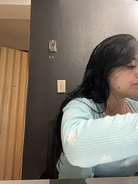 Snapshot of Emily_Rivers_ chatting on November 2025 01:10:02 PM Emily Rivers online show from November 2025 01:10:02 PM