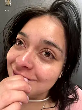 Snapshot of Emily_Rivers_ chatting on November 2025 01:11:01 PM Emily Rivers online show from November 2025 01:11:01 PM