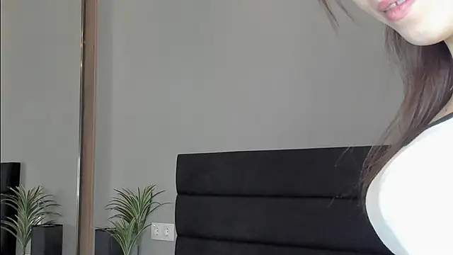 Snapshot of Forever_Smiler chatting on October 2025 09:06:02 AM Forever Smiler online show from October 2025 09:06:02 AM