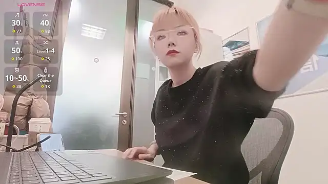 KKMM168 online show from January 2026 03:54:02 AM