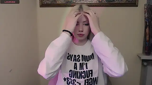 AliceHotty  online show from March 2026 08:58:02 AM