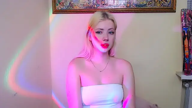 AliceHotty  online show from April 2026 08:14:01 AM