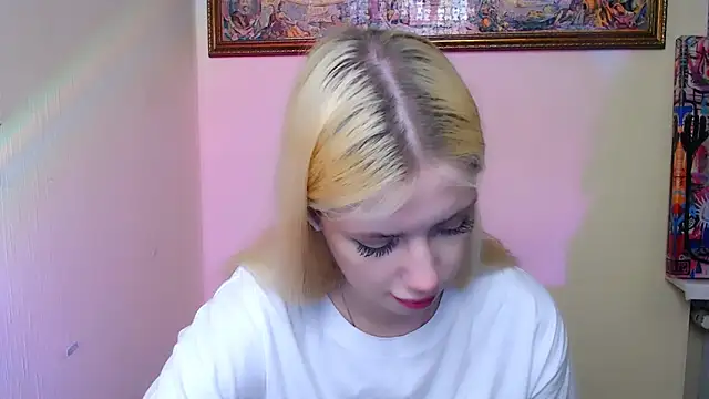 AliceHotty  online show from April 2026 09:48:02 AM