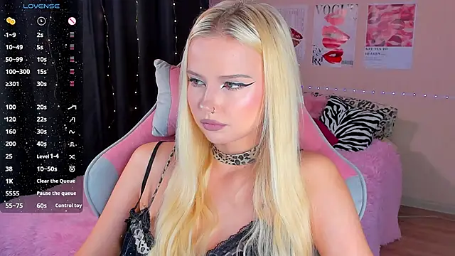 Snapshot of murmiace chatting on October 2025 07:17:02 AM murmiace online show from October 2025 07:17:02 AM