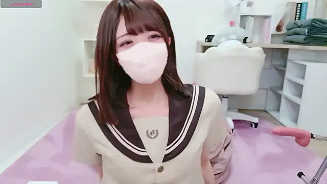 Reina Fcup online show from April 2026 01:16:01 PM