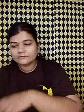 Snapshot of Meenu_tiwari chatting on September 2025 11:26:01 AM Meenu tiwari online show from September 2025 11:26:01 AM