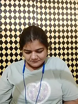 Snapshot of Meenu_tiwari chatting on October 2025 09:11:01 PM Meenu tiwari online show from October 2025 09:11:01 PM