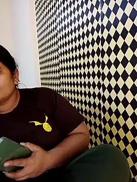 Snapshot of Meenu_tiwari chatting on October 2025 08:09:02 PM Meenu tiwari online show from October 2025 08:09:02 PM