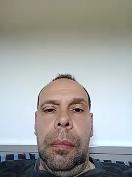 Snapshot of calofarru chatting on May 2026 02:01:02 PM calofarru online show from May 2026 02:01:02 PM