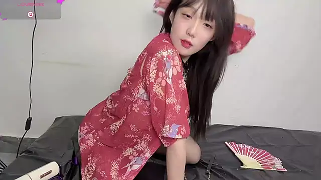 Snapshot of Yaya--728 chatting on October 2025 10:27:01 AM Yaya--728 online show from October 2025 10:27:01 AM