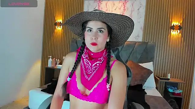 Picsis  online show from October 2025 07:21:01 PM