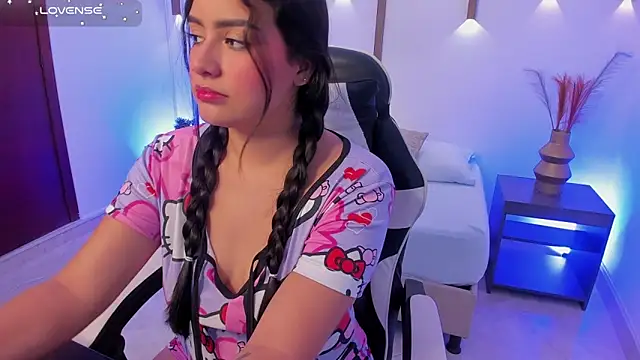 menny kiss online show from November 2025 02:23:02 AM