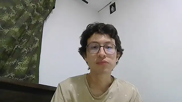 Snapshot of Kevintdx chatting on April 2026 01:08:01 AM Kevintdx online show from April 2026 01:08:01 AM