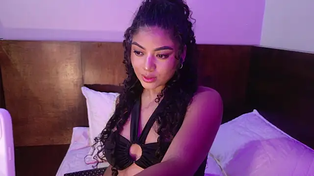 Carly Monroe  online show from October 2025 10:06:02 PM