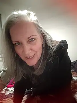 Feelineducentre online show from March 2026 08:33:01 PM