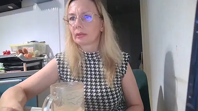 Sweetmurrr online show from July 2026 12:35:02 AM