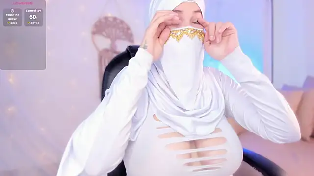 Snapshot of salma_isawwii chatting on October 2025 02:01:02 PM salma isawwii online show from October 2025 02:01:02 PM