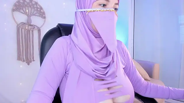 Snapshot of salma_isawwii chatting on October 2025 01:58:01 PM salma isawwii online show from October 2025 01:58:01 PM