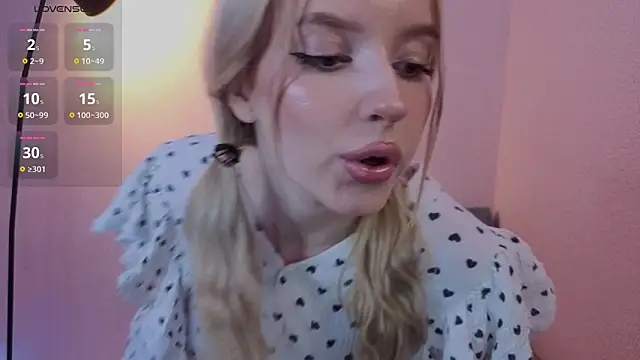 PickmeBabby online show from October 2025 09:15:01 PM