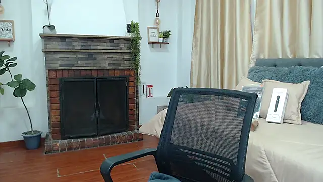 zohet kriss online show from October 2025 02:03:01 PM