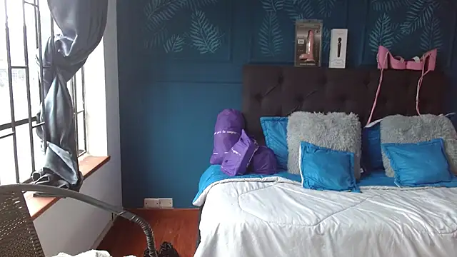 Snapshot of zohet_kriss chatting on March 2026 03:50:01 PM zohet kriss online show from March 2026 03:50:01 PM