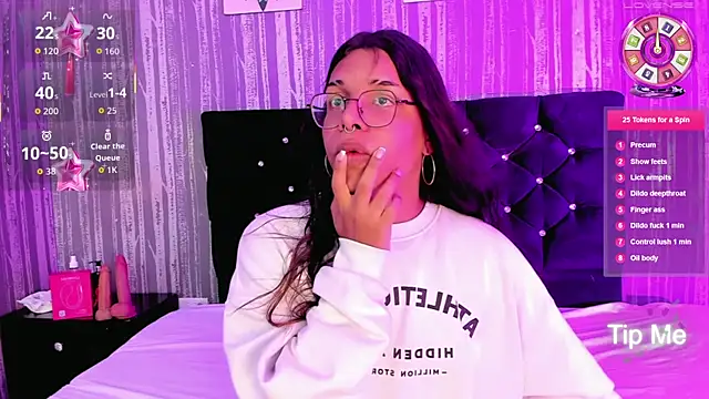 Hailey johnsonn online show from September 2025 01:13:01 PM