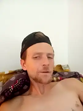 Snapshot of AcquiredCompound chatting on October 2025 07:53:01 AM AcquiredCompound online show from October 2025 07:53:01 AM