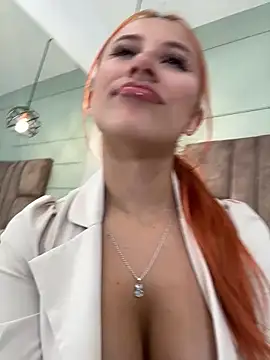 Snapshot of saray_marquez chatting on April 2026 12:06:01 PM saray marquez online show from April 2026 12:06:01 PM