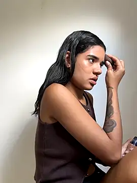 Snapshot of Miagomezx chatting on November 2025 03:24:01 PM Miagomezx online show from November 2025 03:24:01 PM