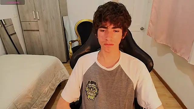 Snapshot of Nude_Boy18 chatting on September 2025 02:55:02 AM Nude Boy18 online show from September 2025 02:55:02 AM