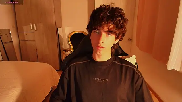 Snapshot of Nude_Boy18 chatting on September 2025 09:54:01 AM Nude Boy18 online show from September 2025 09:54:01 AM